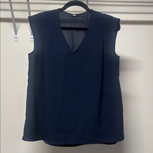 Uniqlo Navy Sleeveless v-neck blouse
